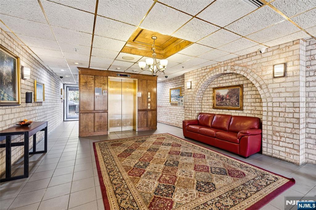 55 Clinton Place, Unit 510 Hackensack, NJ 07601 - Photo 4 of 31