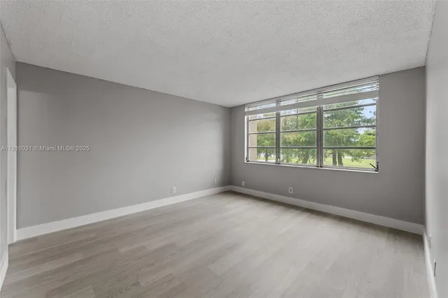 $269,000 | 3150 West Rolling Hills Circle, Unit 209, Davie, FL 33328