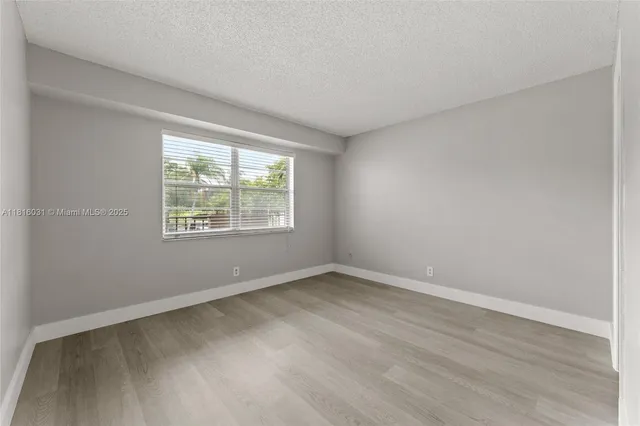 $269,000 | 3150 West Rolling Hills Circle, Unit 209, Davie, FL 33328