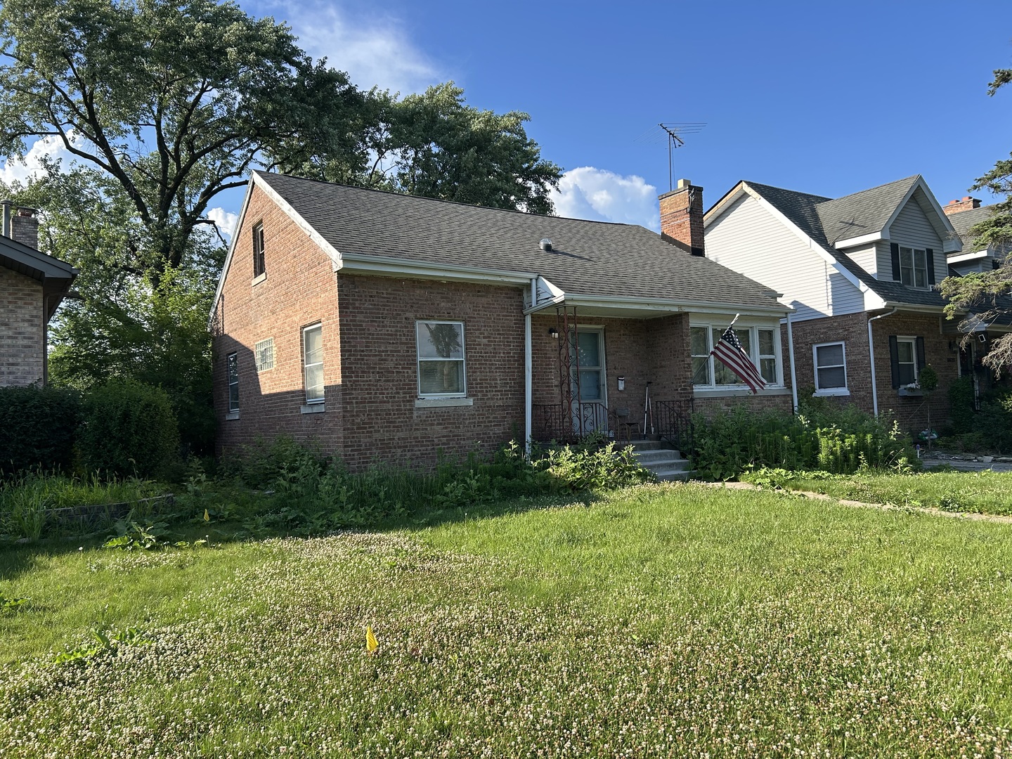 8633 Riverside Avenue Brookfield, IL 60513 - Photo 3 of 6 Gallery Image 3