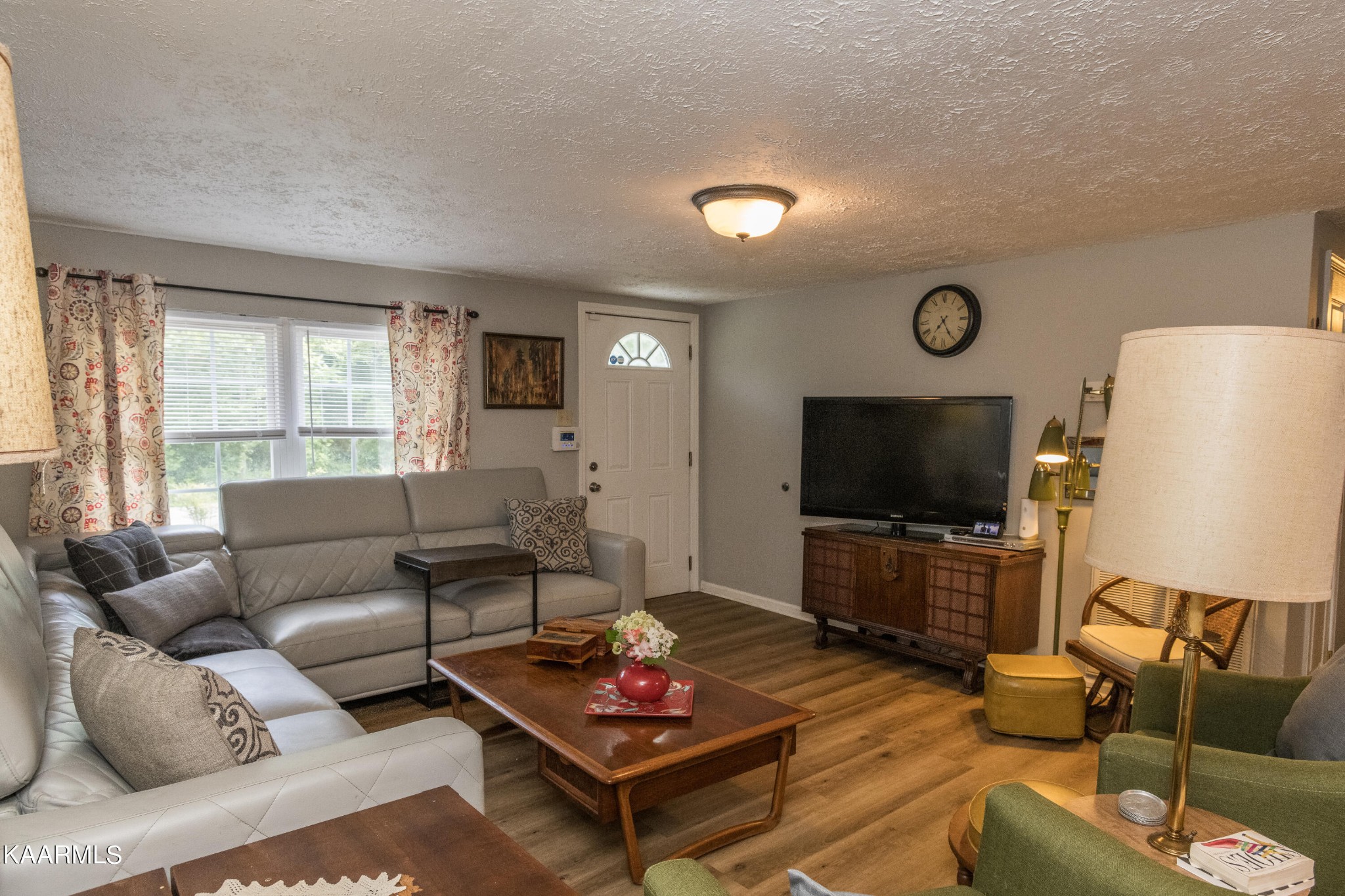 1515 Twin Bridge Road Deer Lodge, TN 37726 - Photo 6 of 24 Gallery Image 6