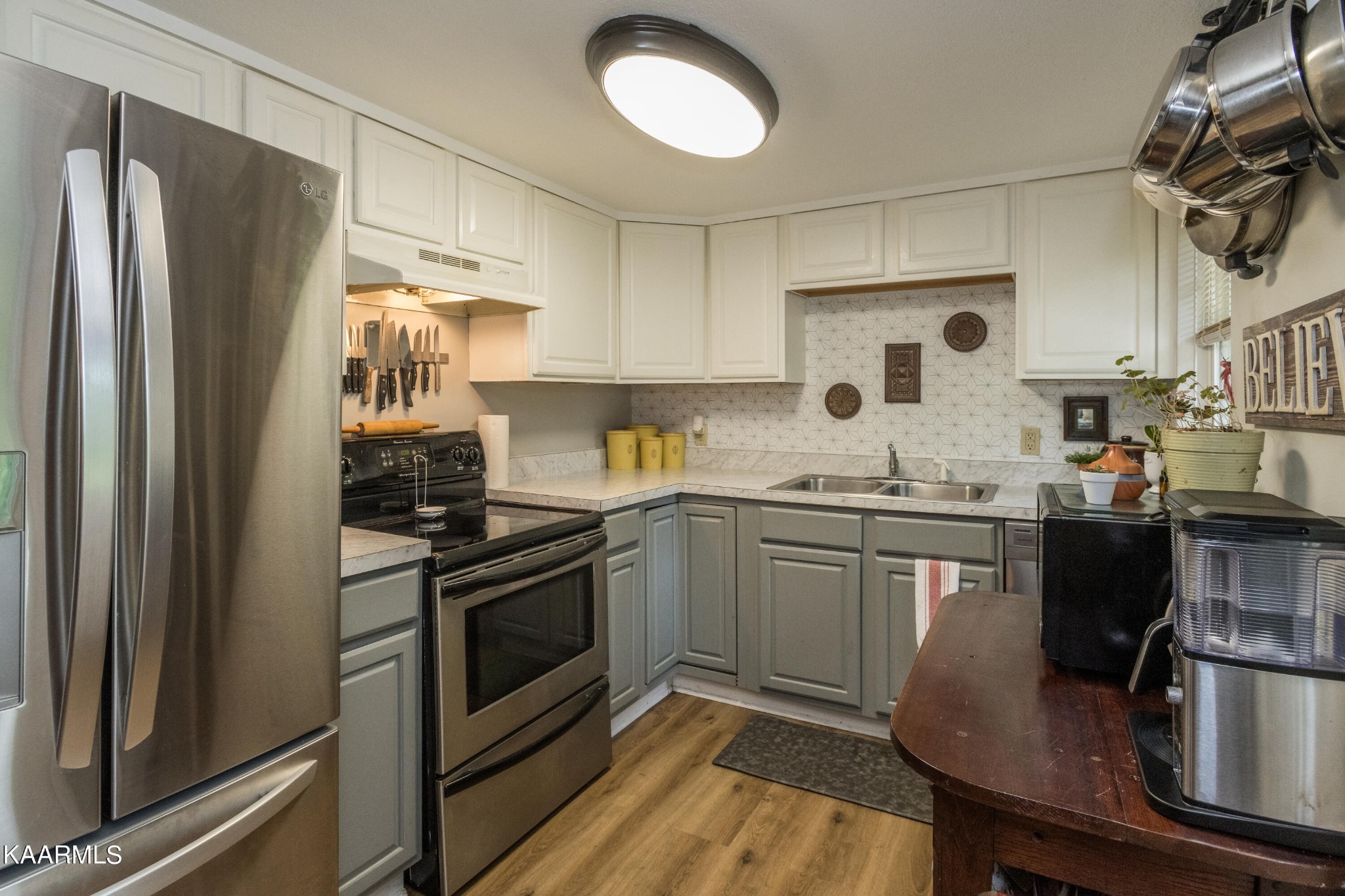 1515 Twin Bridge Road Deer Lodge, TN 37726 - Photo 10 of 24 Gallery Image 10