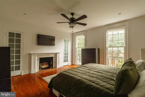 $2,295,000 | 2127 Delancey Place, Philadelphia, PA 19103