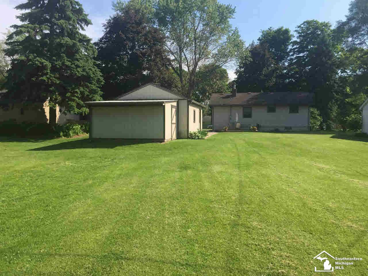 296 Lasalle Road Monroe, MI 48162 - Photo 20 of 23 20440210-19.JPG