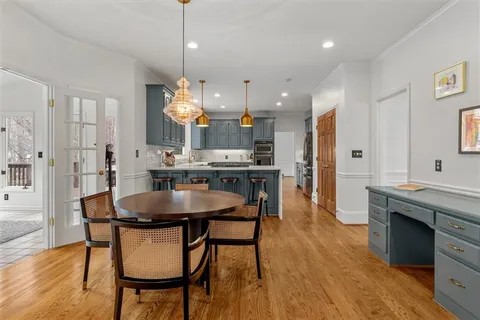 $949,000 | 160 Lazy Laurel Chase, Roswell, GA 30076