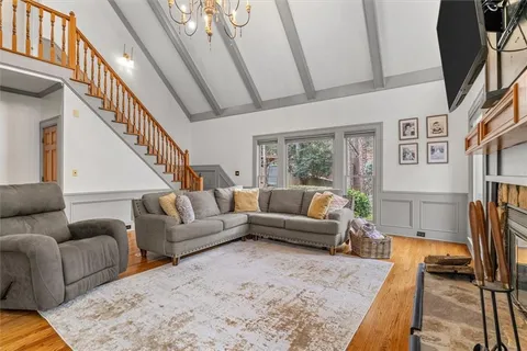 $949,000 | 160 Lazy Laurel Chase, Roswell, GA 30076