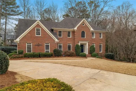 $949,000 | 160 Lazy Laurel Chase, Roswell, GA 30076