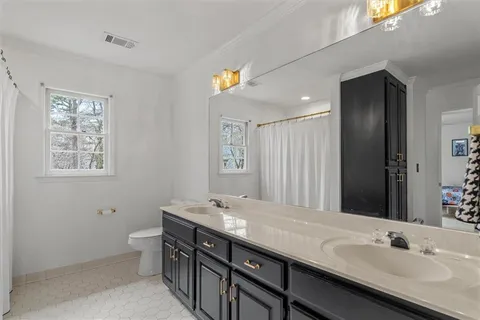 $949,000 | 160 Lazy Laurel Chase, Roswell, GA 30076