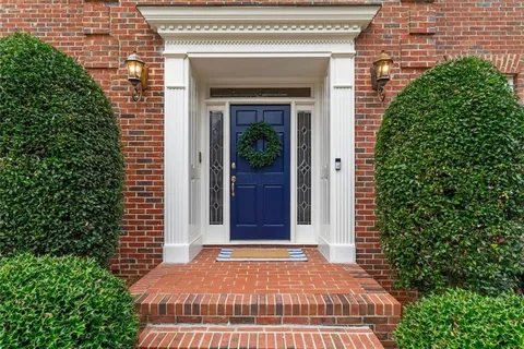 $949,000 | 160 Lazy Laurel Chase, Roswell, GA 30076