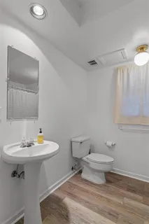 $949,000 | 160 Lazy Laurel Chase, Roswell, GA 30076