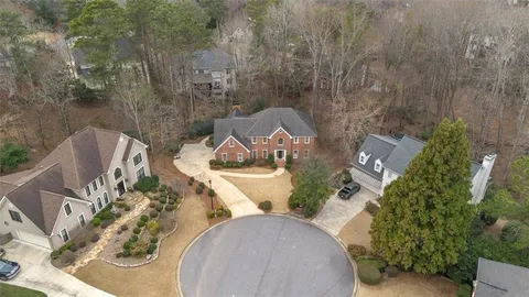 $949,000 | 160 Lazy Laurel Chase, Roswell, GA 30076