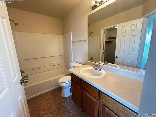 $1,275 | 5710 Golf Heights, Unit 2, San Antonio, TX 78244