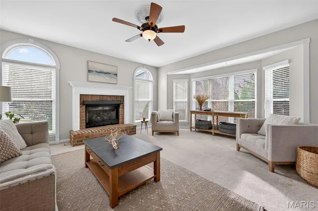 $589,900 | 412 Scenic Drive, St. Peters, MO 63376