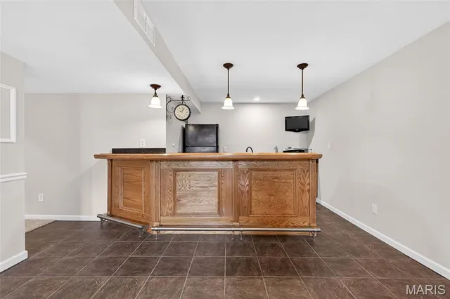 $589,900 | 412 Scenic Drive, St. Peters, MO 63376