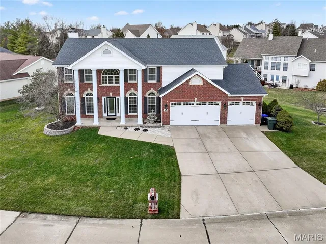 $589,900 | 412 Scenic Drive, St. Peters, MO 63376