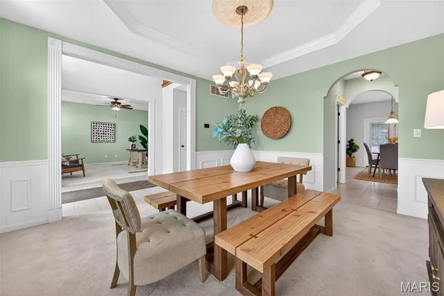 $589,900 | 412 Scenic Drive, St. Peters, MO 63376