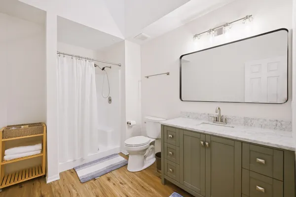 $325,000 | 141 West Robinhood Way, Unit 141, Bolingbrook, IL 60440