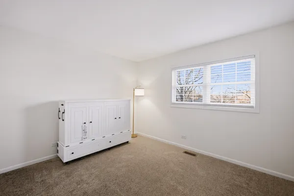 $325,000 | 141 West Robinhood Way, Unit 141, Bolingbrook, IL 60440