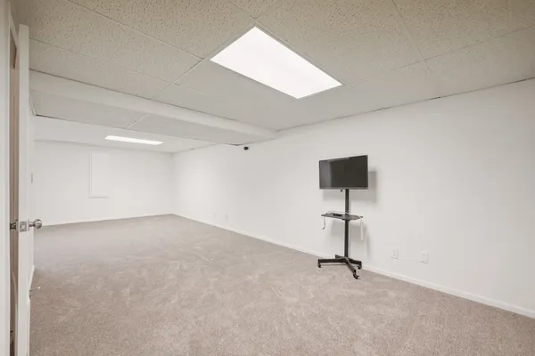 $325,000 | 141 West Robinhood Way, Unit 141, Bolingbrook, IL 60440