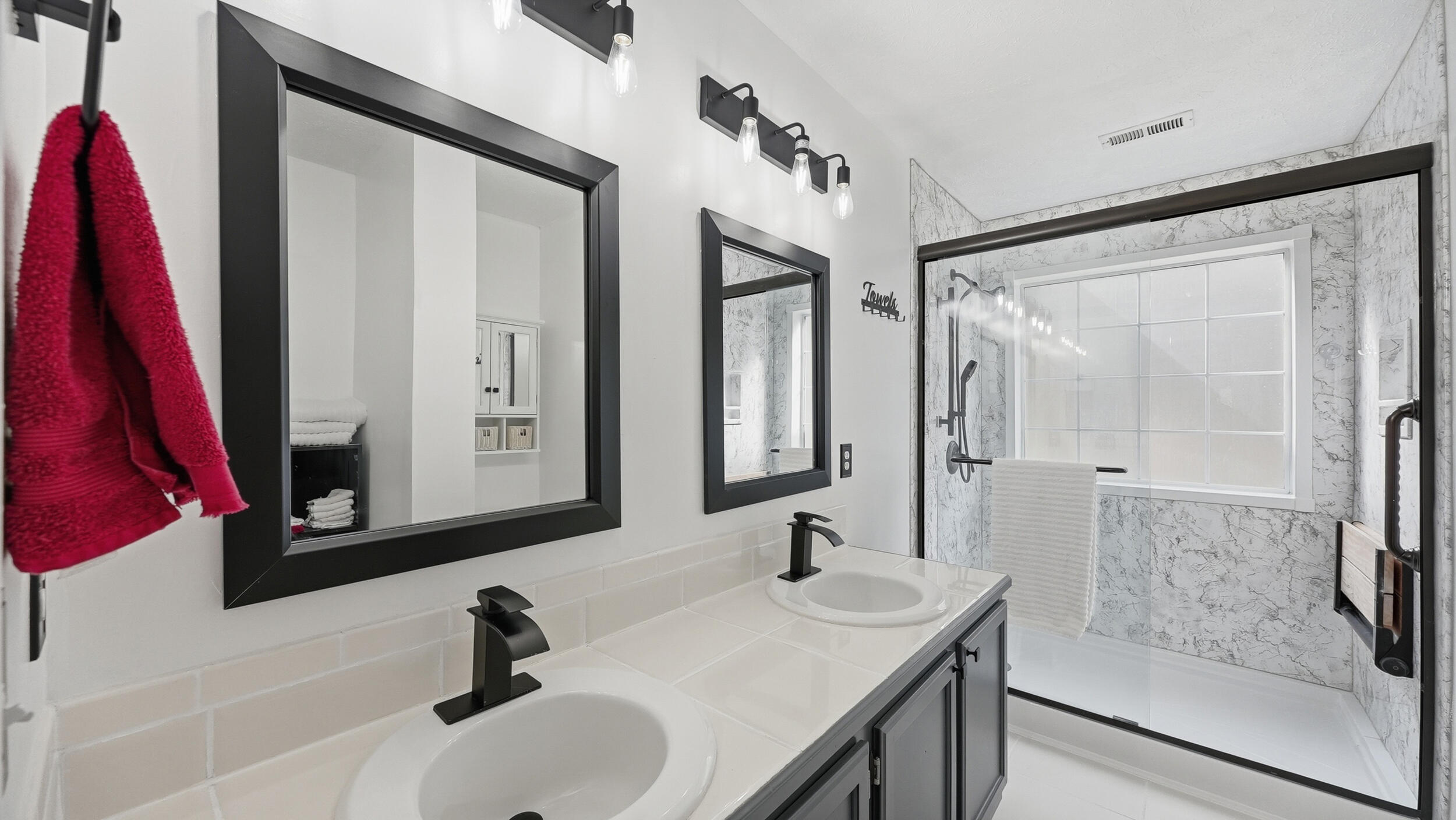 338 Condra Road Ringgold, GA 30736 - Photo 18 of 49 Beautifully Redone Primary Bathroom