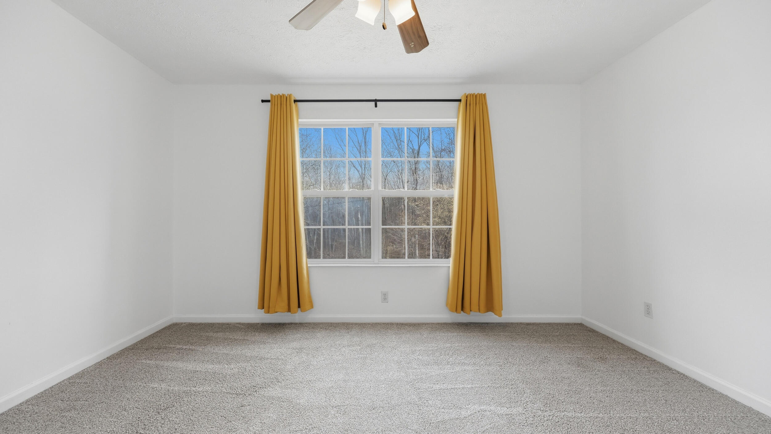 338 Condra Road Ringgold, GA 30736 - Photo 24 of 49 Third Bedroom overlooks front landscaped