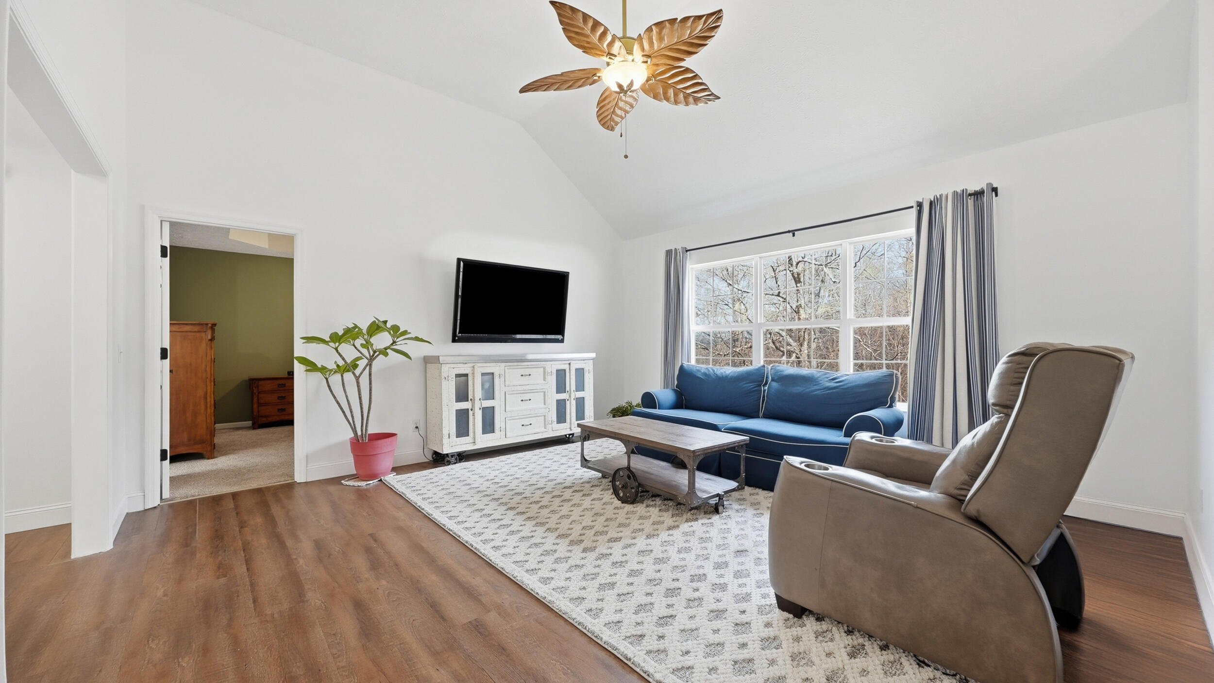 338 Condra Road Ringgold, GA 30736 - Photo 6 of 49 Open concept Living Room