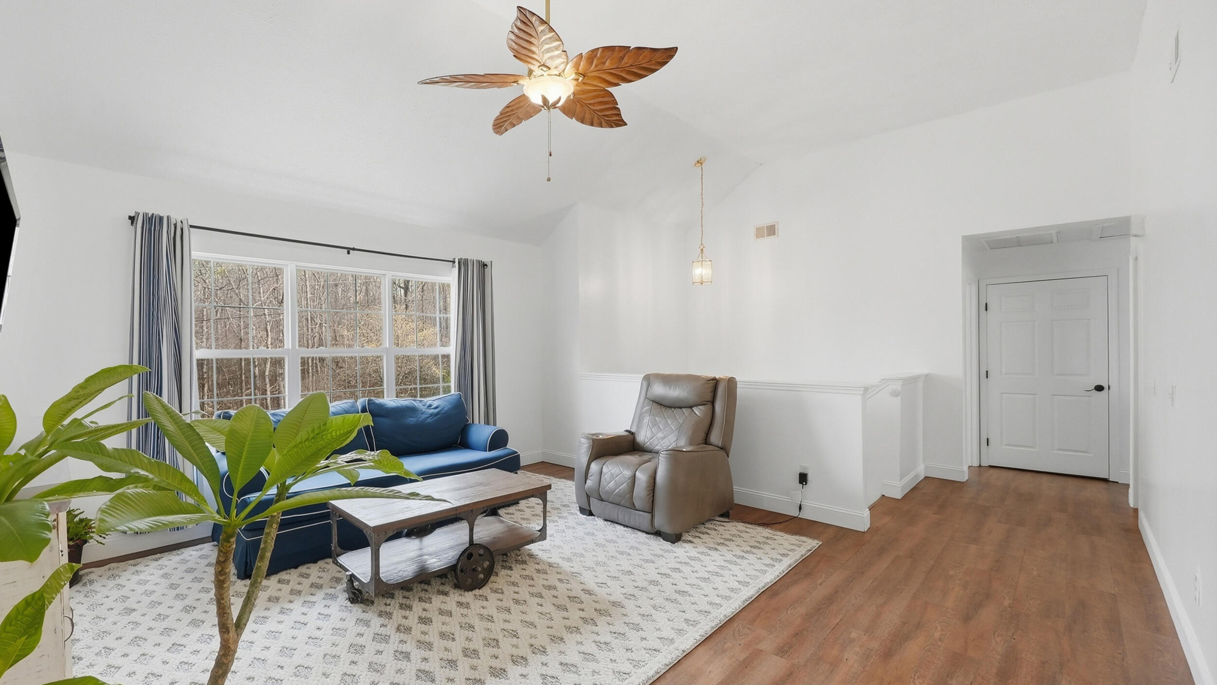 338 Condra Road Ringgold, GA 30736 - Photo 8 of 49 Open Concept with Hardwood floors