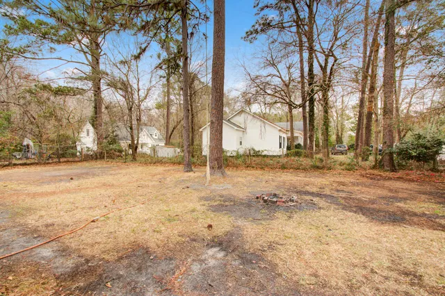$1,850 | 408 Cleveland Street, Summerville, SC 29483