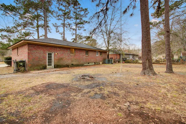 $1,850 | 408 Cleveland Street, Summerville, SC 29483