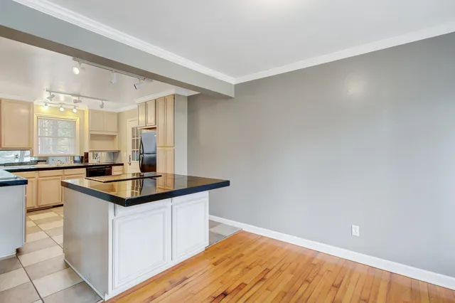 $1,850 | 408 Cleveland Street, Summerville, SC 29483