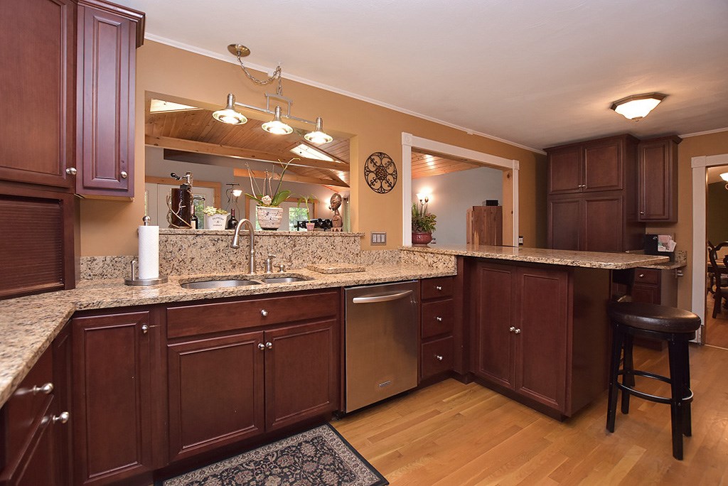 69 Rhododendron Drive Tiverton, RI 02878 - Photo 3 of 17 Gallery Image 3