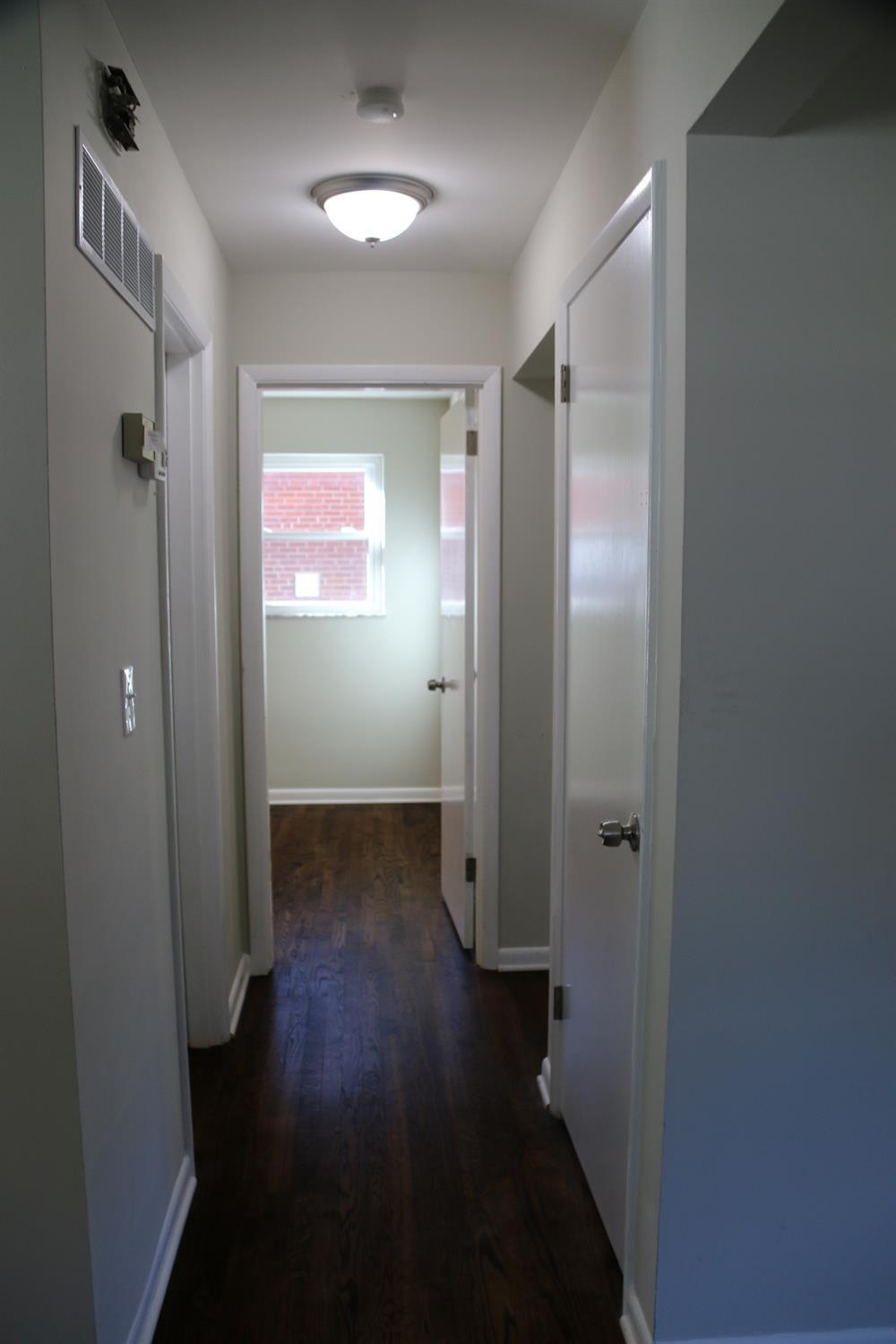 3347 Alexis Road Cincinnati, OH 45239 - Photo 11 of 28 Gallery Image 11