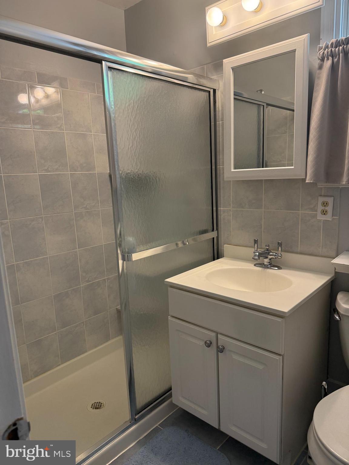203 Moore Road Wallingford, PA 19086 - Photo 19 of 26 Primary Bath