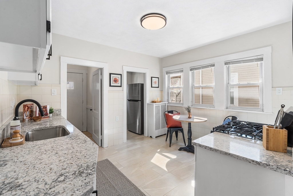 49 Kenmere Road, Unit 49 Medford, MA 02155 - Photo 13 of 29