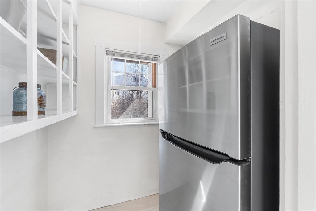 49 Kenmere Road, Unit 49 Medford, MA 02155 - Photo 17 of 29