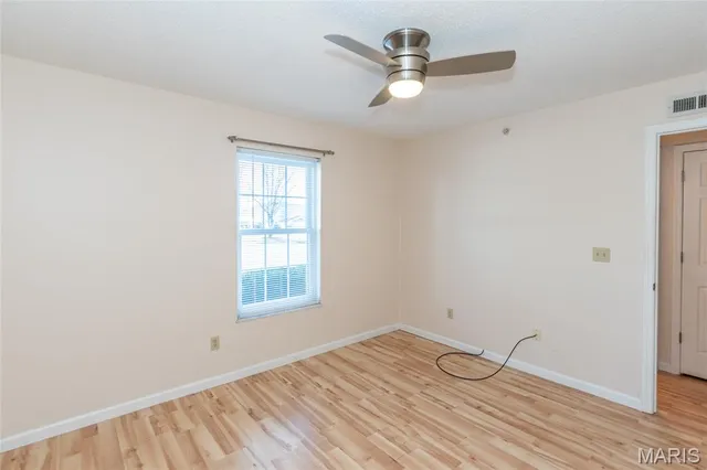 $192,000 | 3402 Country Stone Manor Drive, Unit E, Valley Park, MO 63088