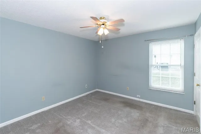 $192,000 | 3402 Country Stone Manor Drive, Unit E, Valley Park, MO 63088