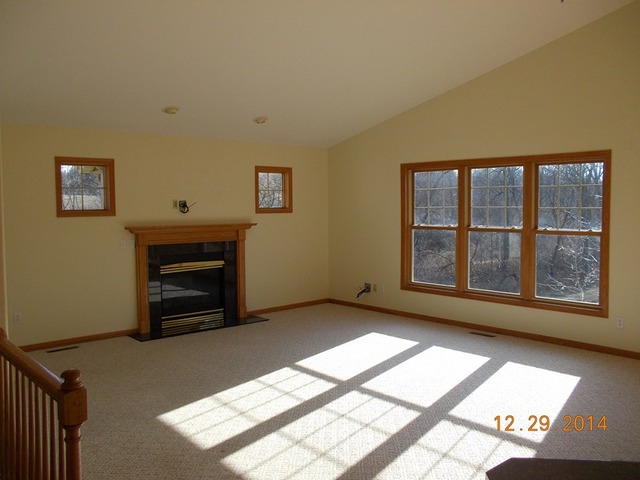18983 Lake Road Morrison, IL 61270 - Photo 3 of 10