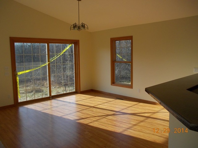 18983 Lake Road Morrison, IL 61270 - Photo 7 of 10