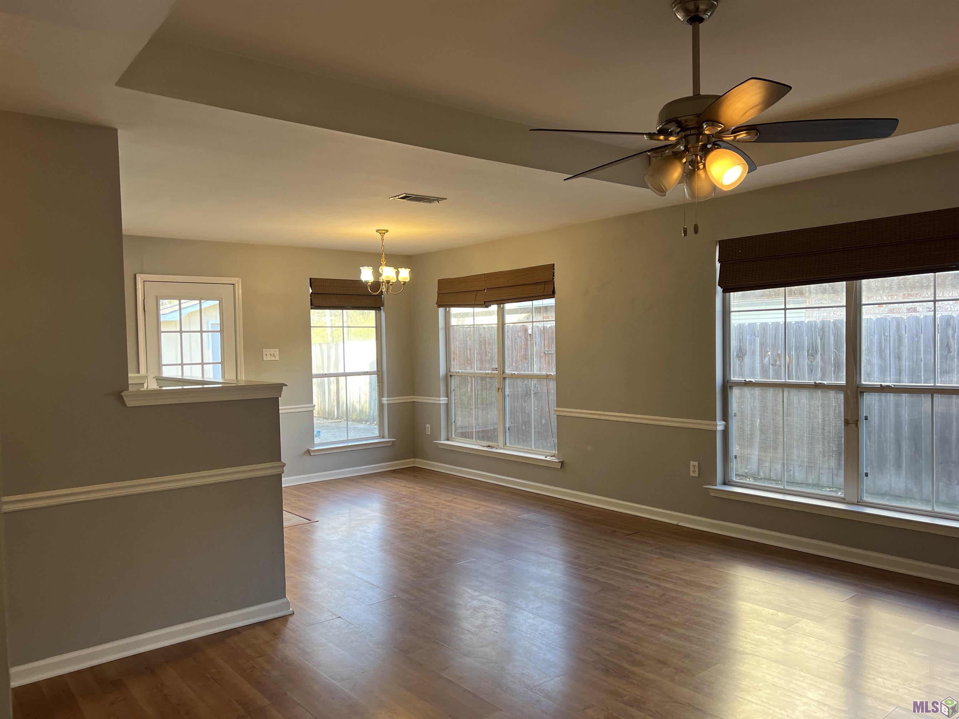 17531 Barrett Lane Baton Rouge, LA 70817 - Photo 2 of 17 Gallery Image 2