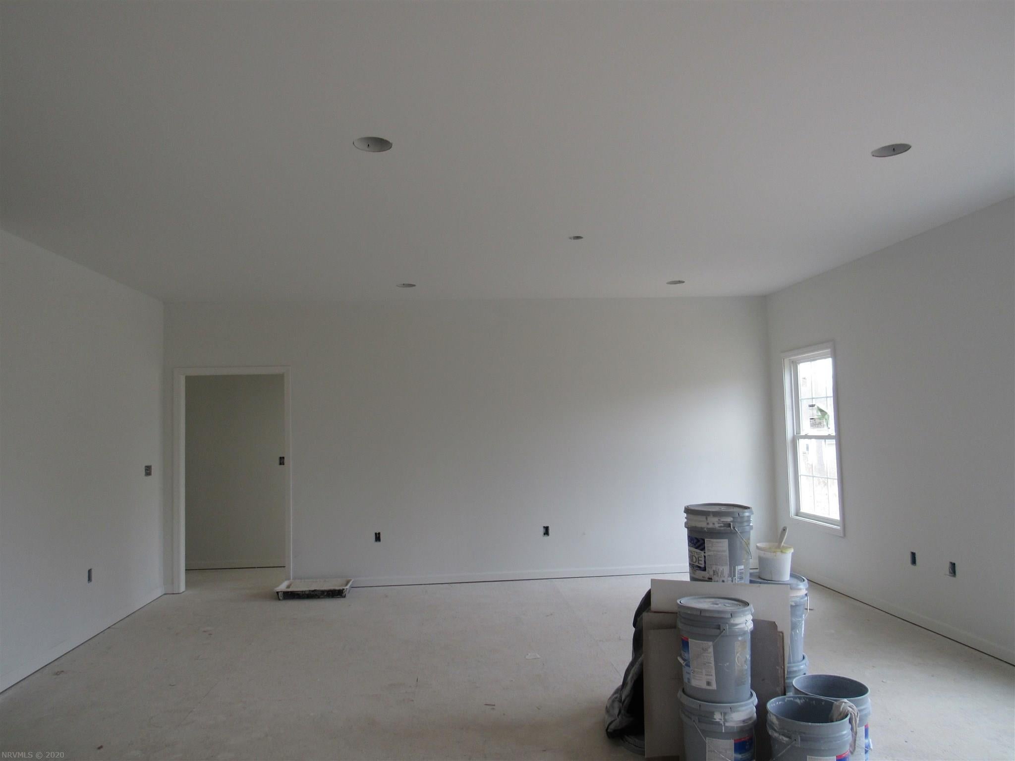 4581 Old Stage Road Radford, VA 24141 - Photo 4 of 6 Gallery Image 4
