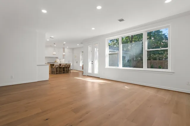 $875,000 | 114 South Mill Trace Drive, The Woodlands, TX 77381