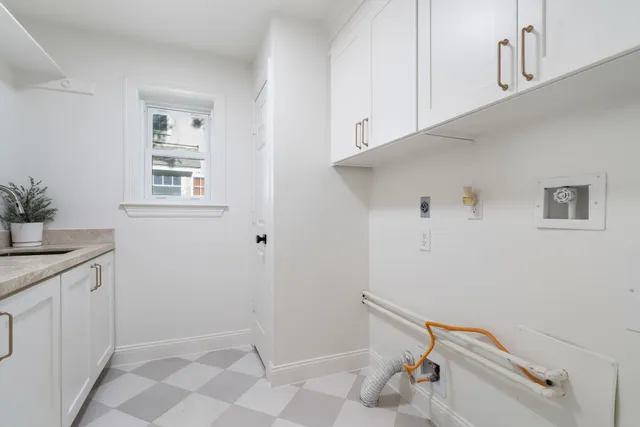 $875,000 | 114 South Mill Trace Drive, The Woodlands, TX 77381