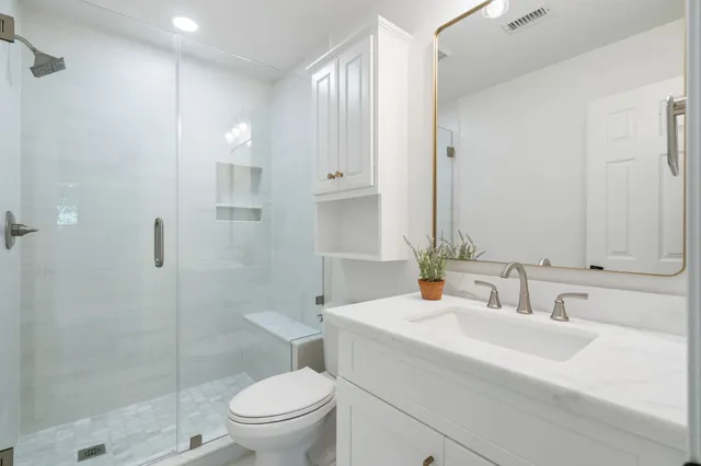 $875,000 | 114 South Mill Trace Drive, The Woodlands, TX 77381