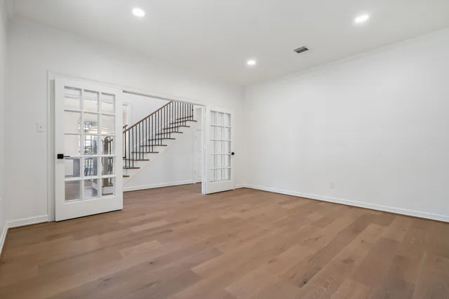 $875,000 | 114 South Mill Trace Drive, The Woodlands, TX 77381