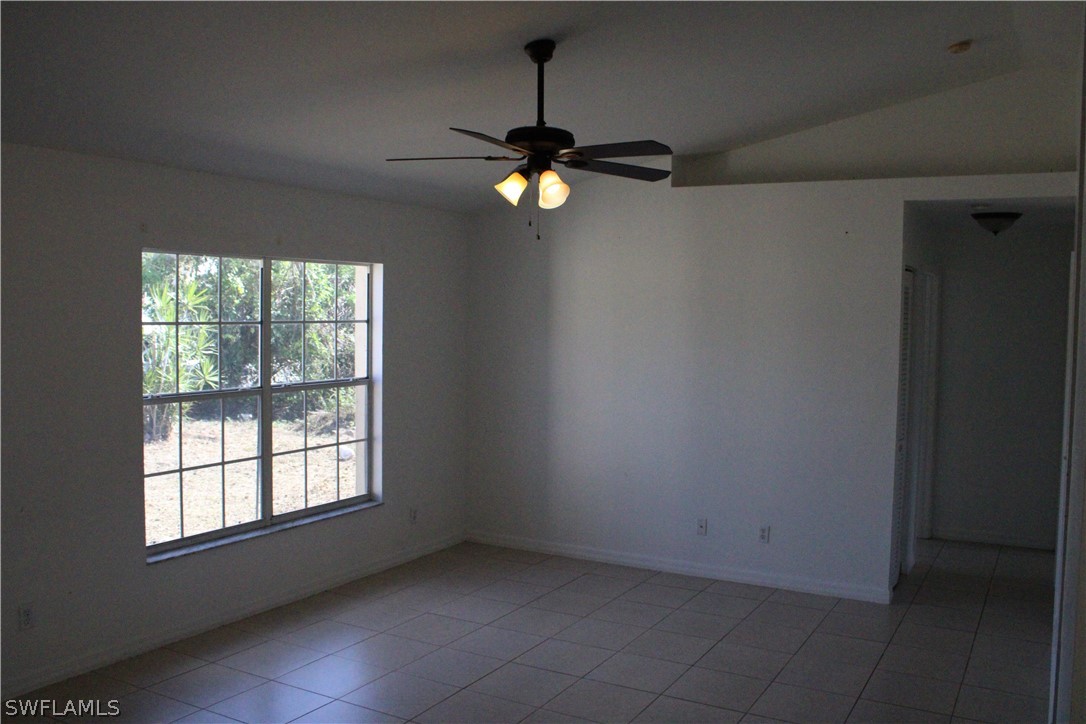 18382 Columbine Road Fort Myers, FL 33967 - Photo 3 of 17 Gallery Image 3