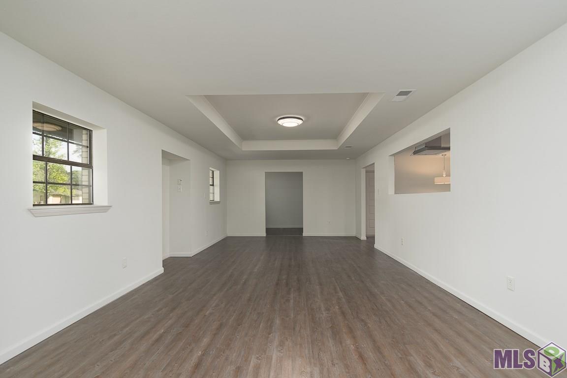 12323 Roundsaville Road Baton Rouge, LA 70818 - Photo 3 of 14