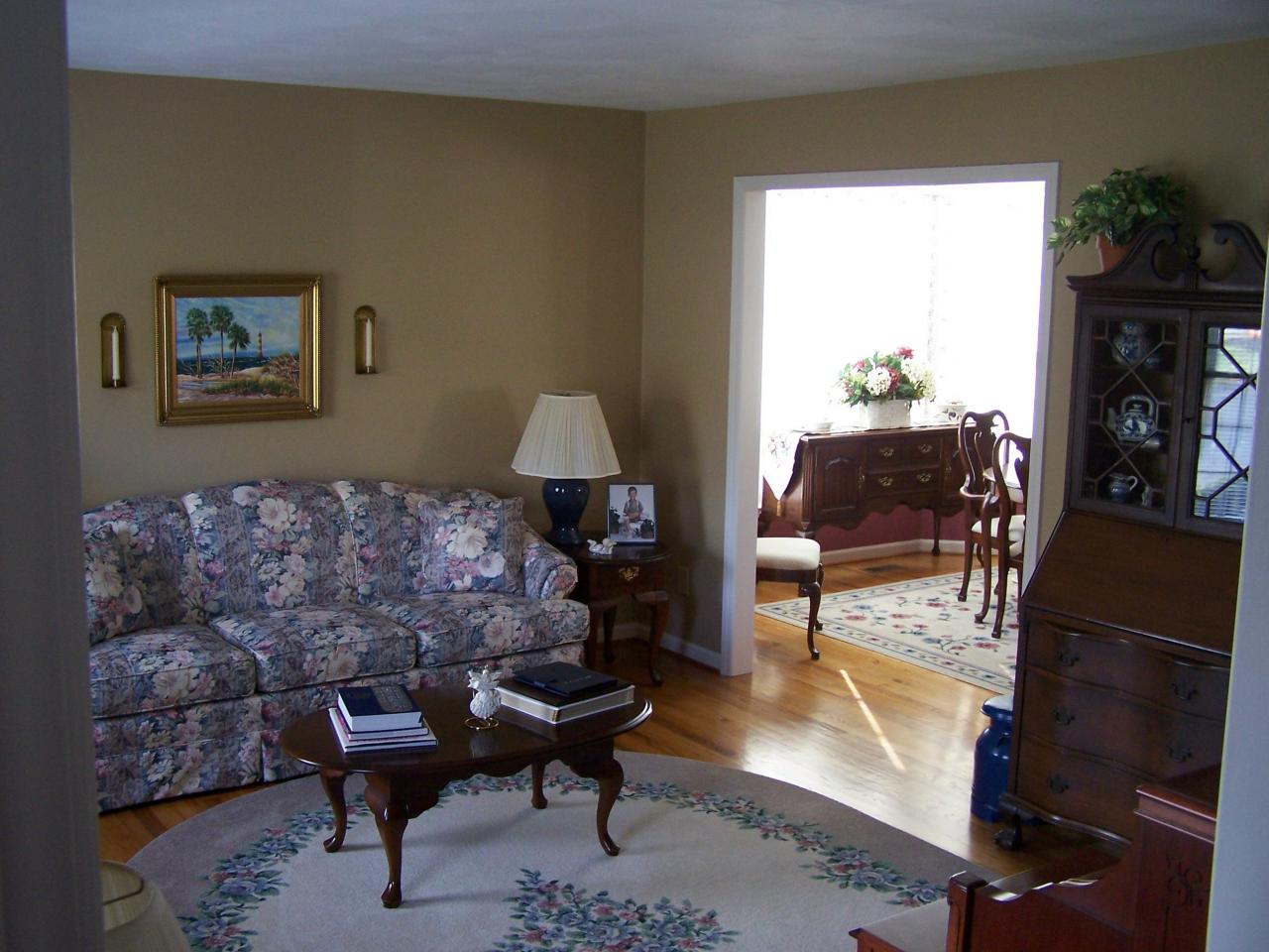 5456 Setter Road Roanoke, VA 24012 - Photo 4 of 9 Living Room