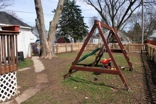 605 North 14th Street Rochelle, IL 61068 - Photo 12 of 12 a view of outdoor space with garden