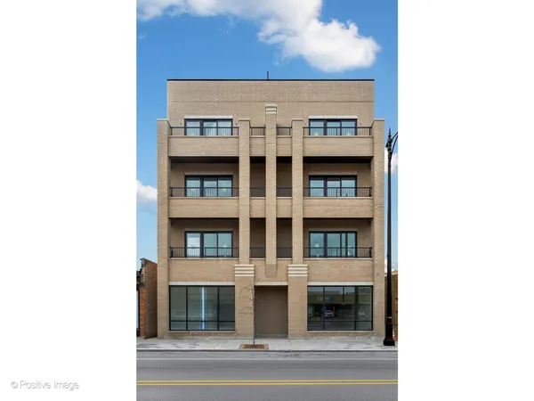 $600,000 | 5340 North Lincoln Avenue, Unit 202, Chicago, IL 60625